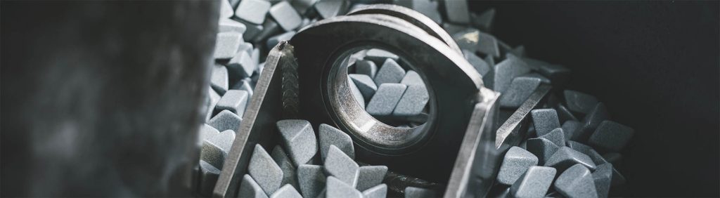 Peskanje železa, aluminija in drugih materialov